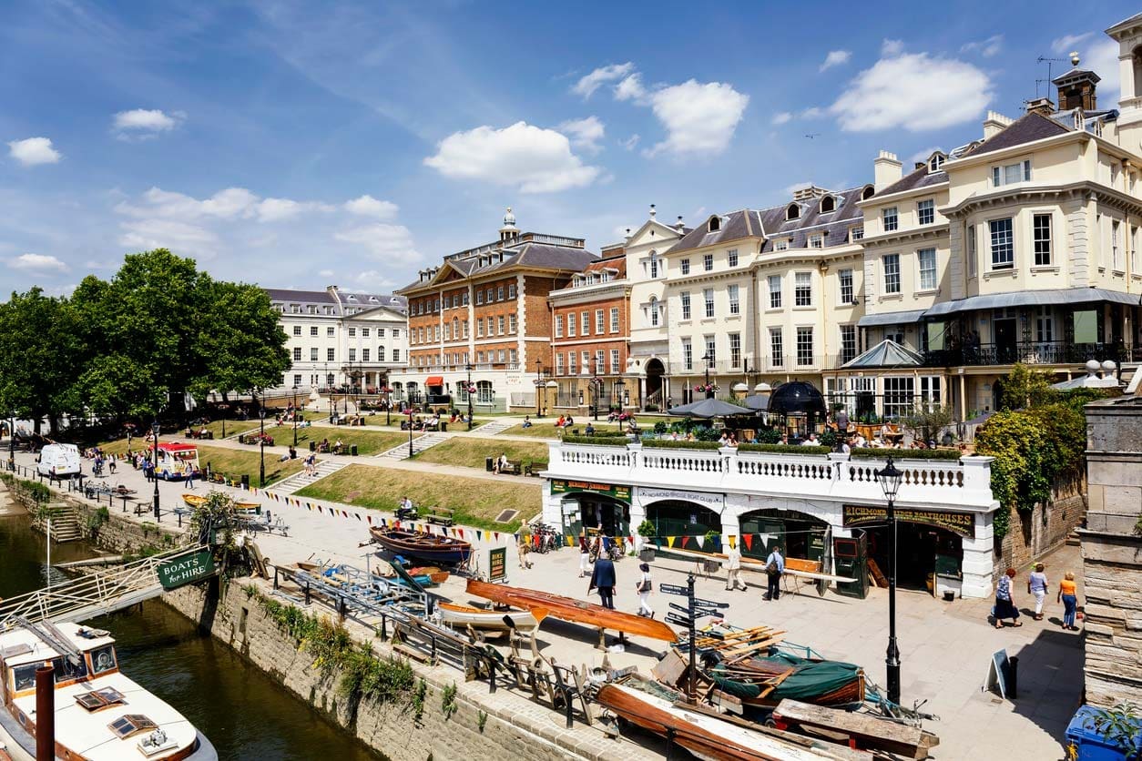 Picture of the waterfront at Richmond upon Thames, London, England