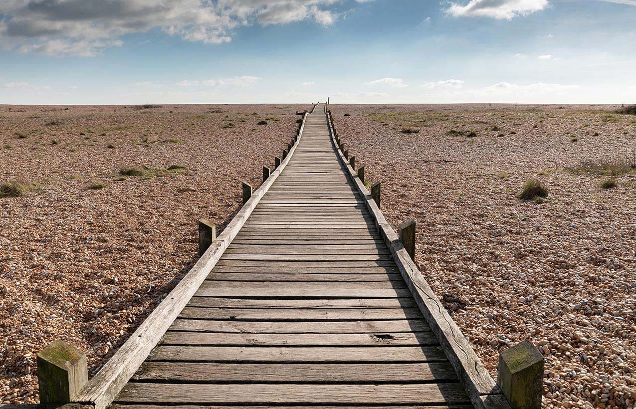 Wooden-pathway-to-the-beach-in-Dungeness-Kent